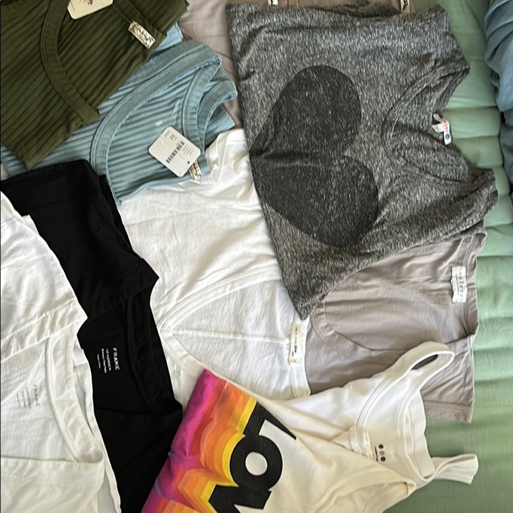 HUGE bundle 14 designer Tees & Tanks